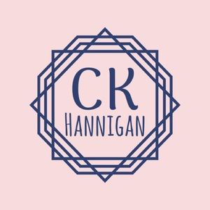 Meet your Posher, Caitlin